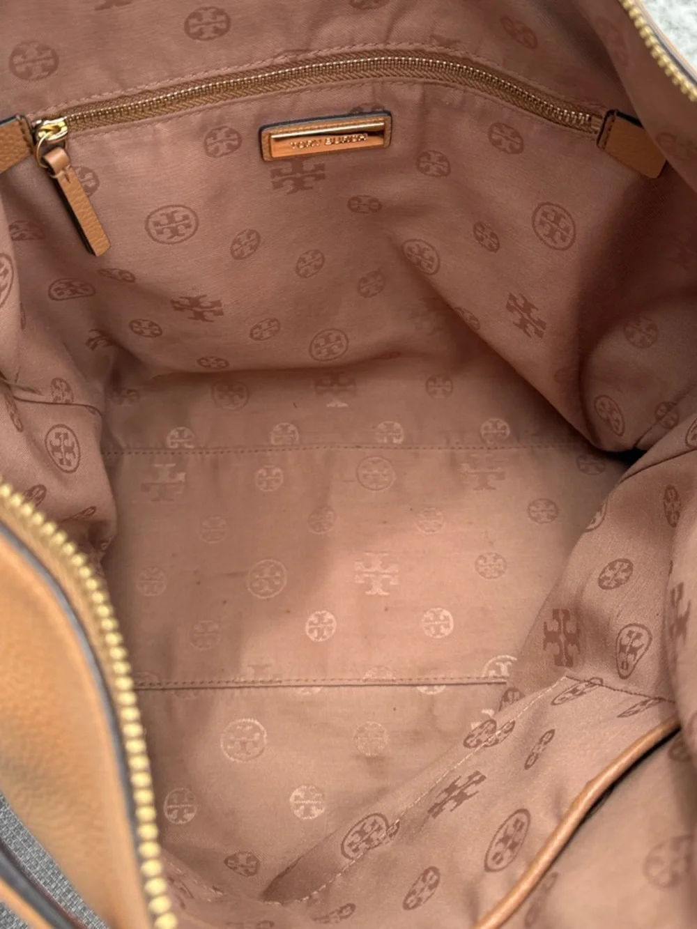 Tory Burch Cognac Pebbled Leather Shoulder Hobo with Gold Logo EUC
